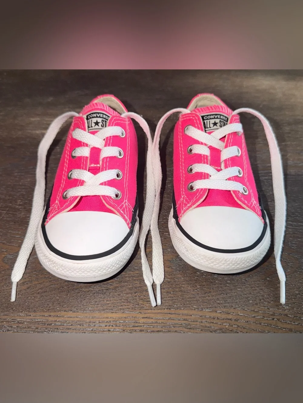Hot Pink Converse All Star Chuck Taylor Low Top Sneakers size 7